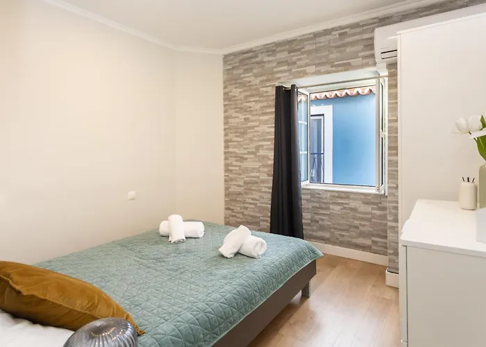 Maison Grise Σετούμπαλ